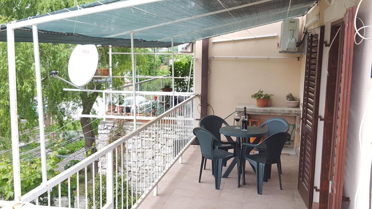 Apartman Ema 4+2 Koromačno Dış mekan fotoğraf