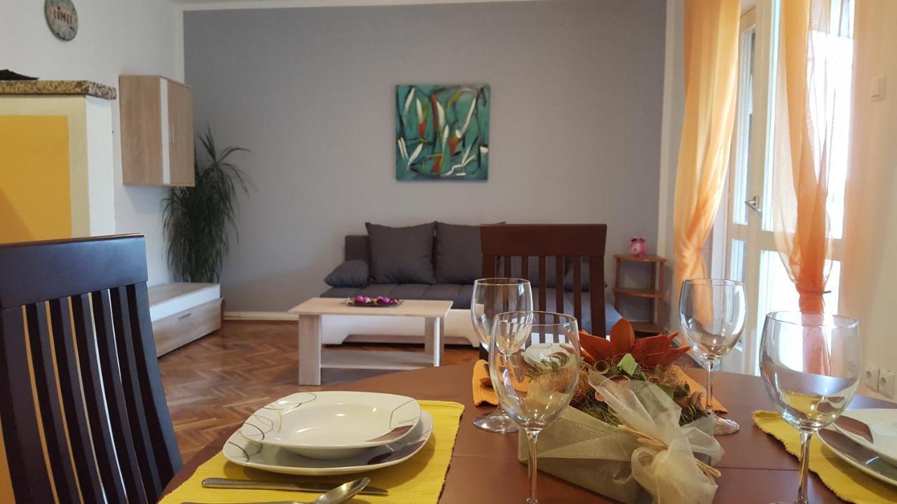 Apartman Ema 4+2 Koromačno Dış mekan fotoğraf