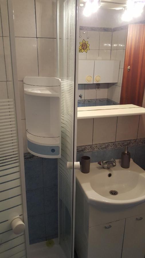 Apartman Ema 4+2 Koromačno Dış mekan fotoğraf